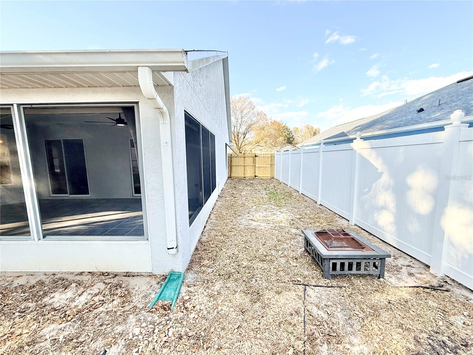 2494 TREMONT Dr EUSTIS, FL 32726