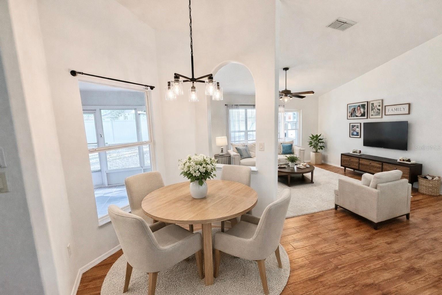 2494 TREMONT Dr EUSTIS, FL 32726