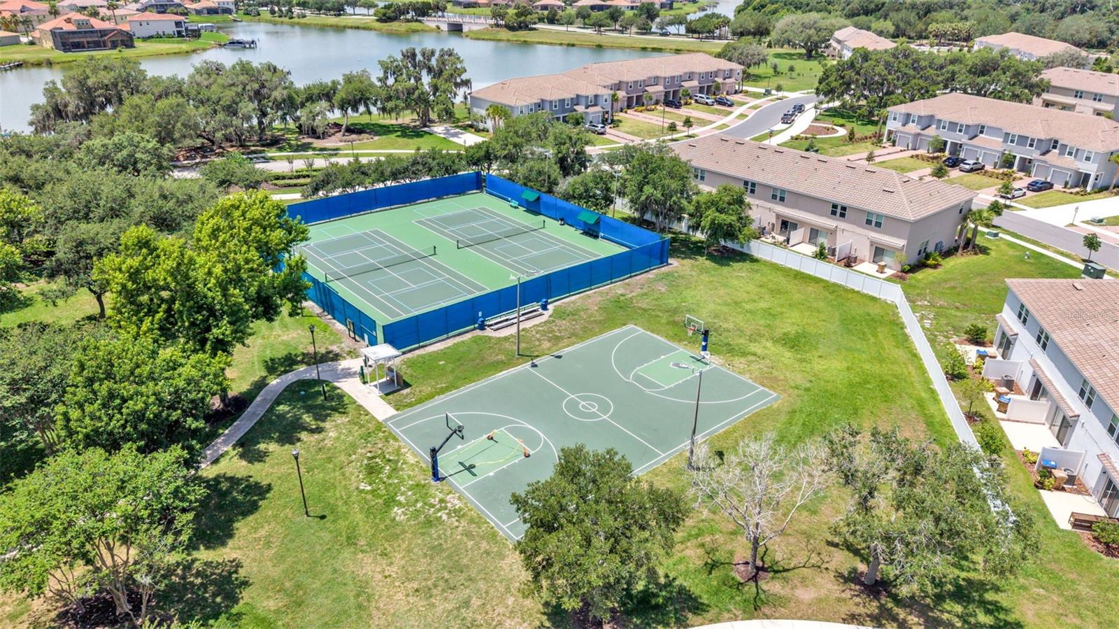 3826 GOLDEN FEATHER Way KISSIMMEE, FL 34746