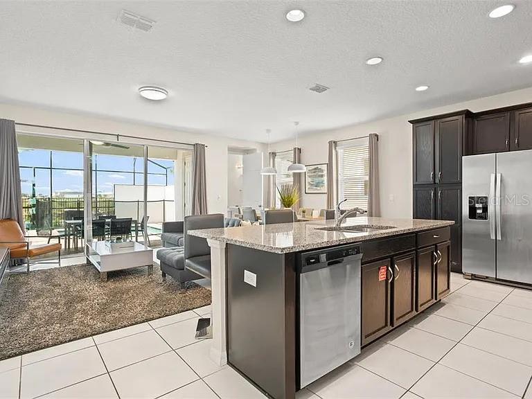 1521 CAREY PALM Cir KISSIMMEE, FL 34747