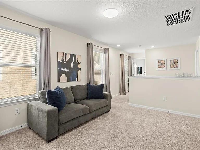 1521 CAREY PALM Cir KISSIMMEE, FL 34747