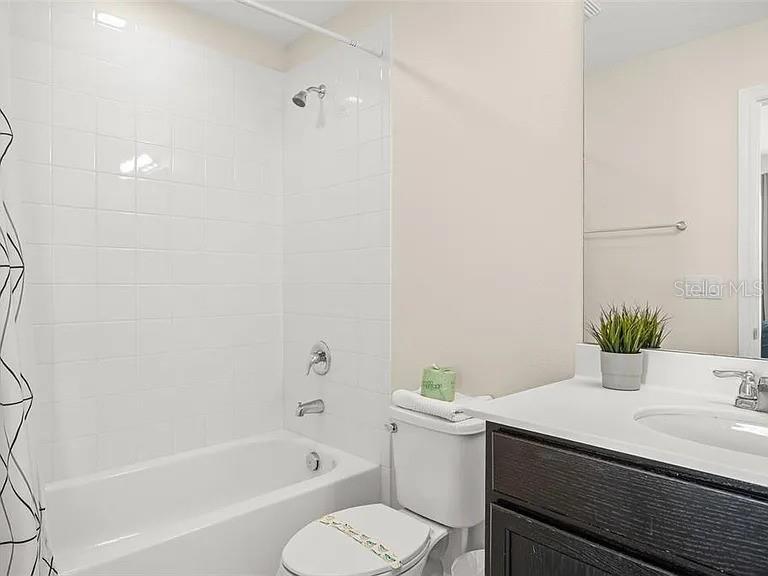 1521 CAREY PALM Cir KISSIMMEE, FL 34747