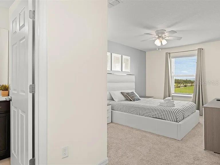 1521 CAREY PALM Cir KISSIMMEE, FL 34747