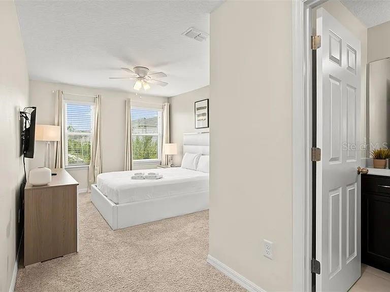 1521 CAREY PALM Cir KISSIMMEE, FL 34747