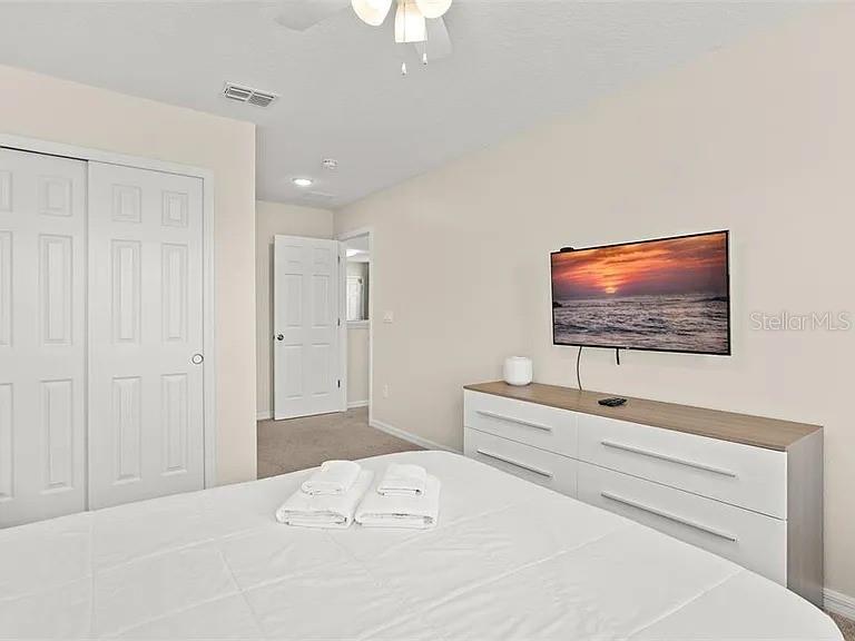 1521 CAREY PALM Cir KISSIMMEE, FL 34747