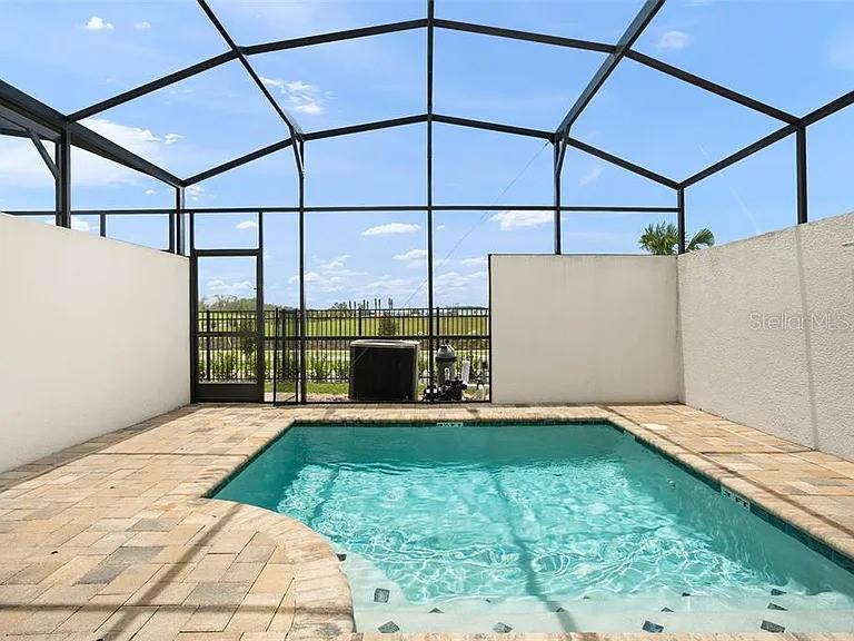 1521 CAREY PALM Cir KISSIMMEE, FL 34747