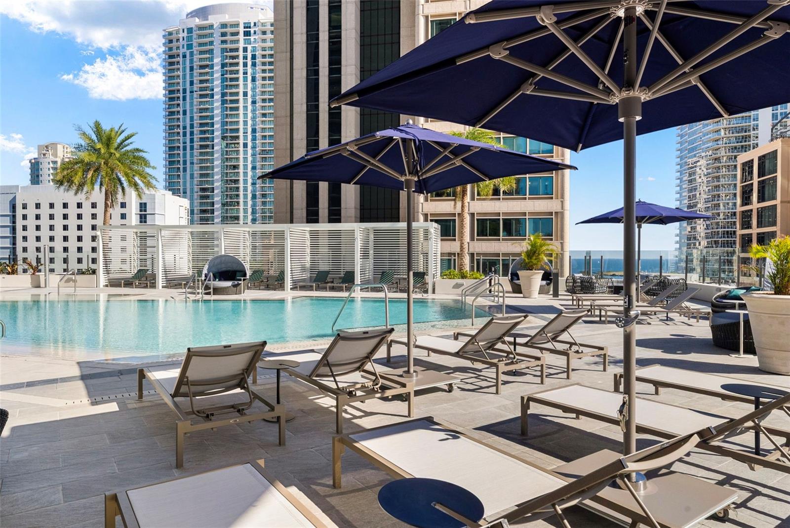 275 1ST Ave #1502 ST PETERSBURG, FL 33701