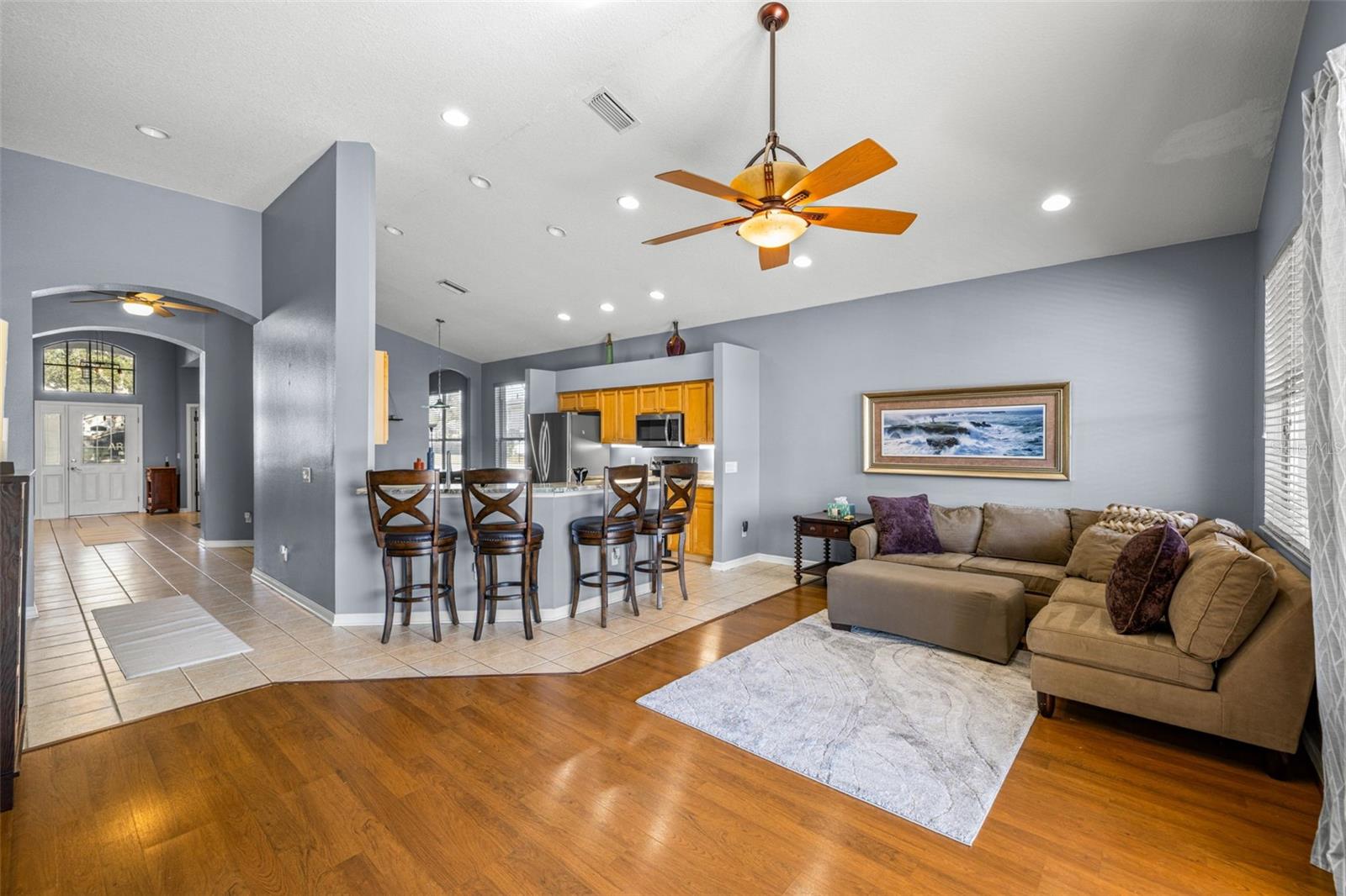 8425 FENWICK Ave TAMPA, FL 33647