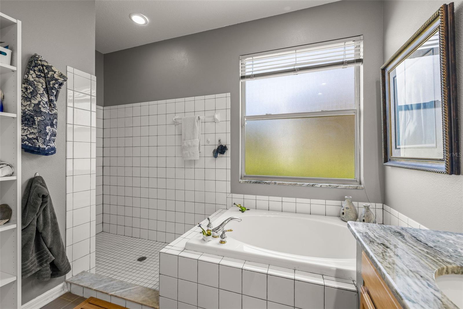 8425 FENWICK Ave TAMPA, FL 33647