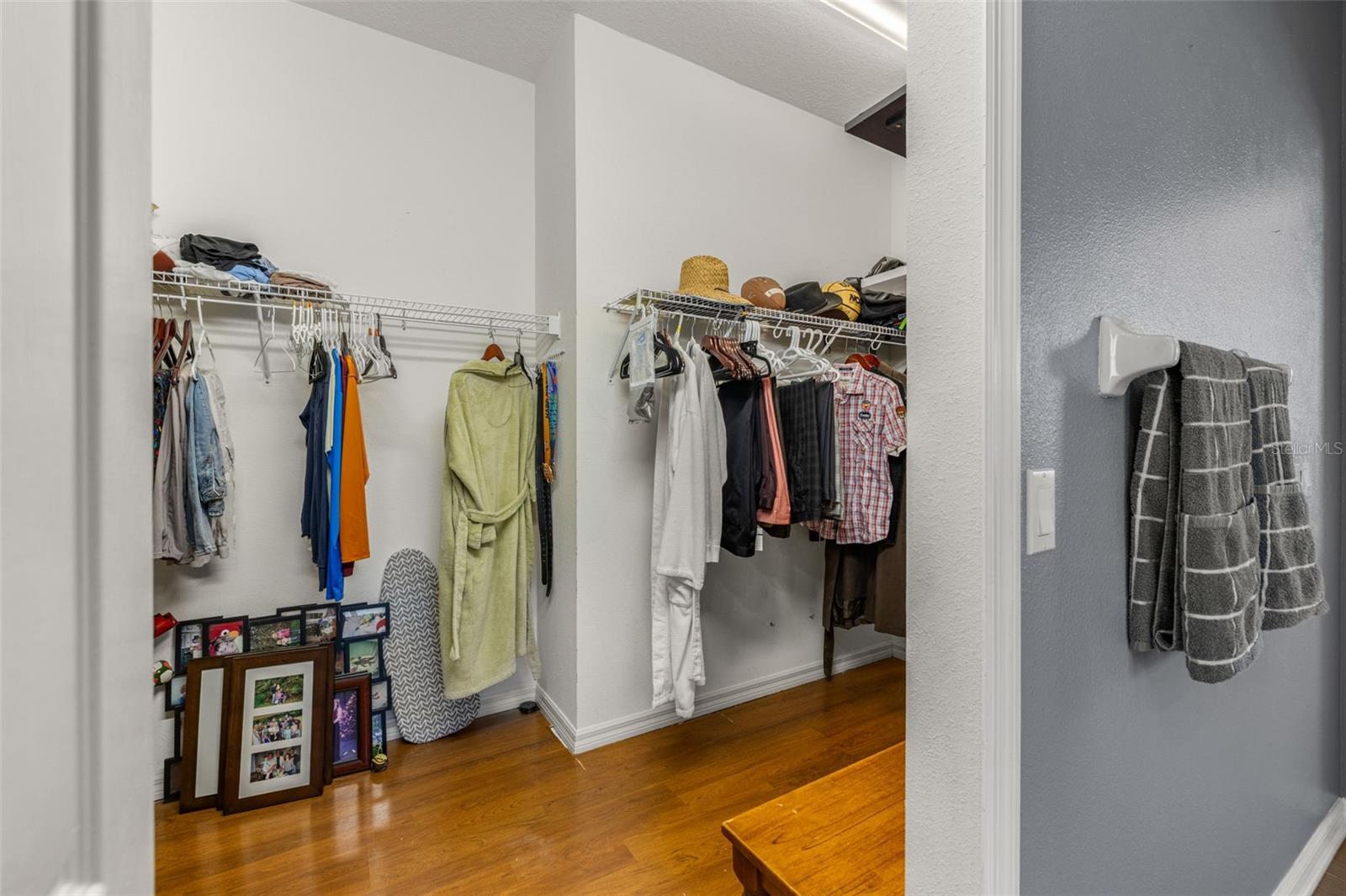 8425 FENWICK Ave TAMPA, FL 33647