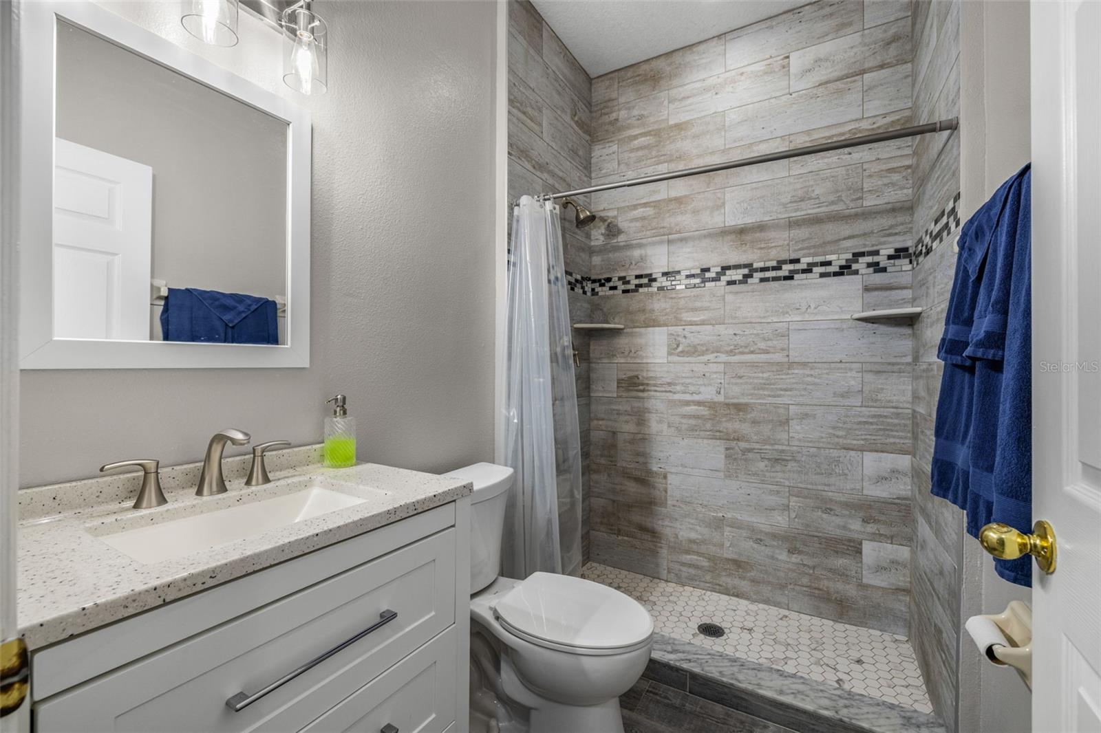 8425 FENWICK Ave TAMPA, FL 33647