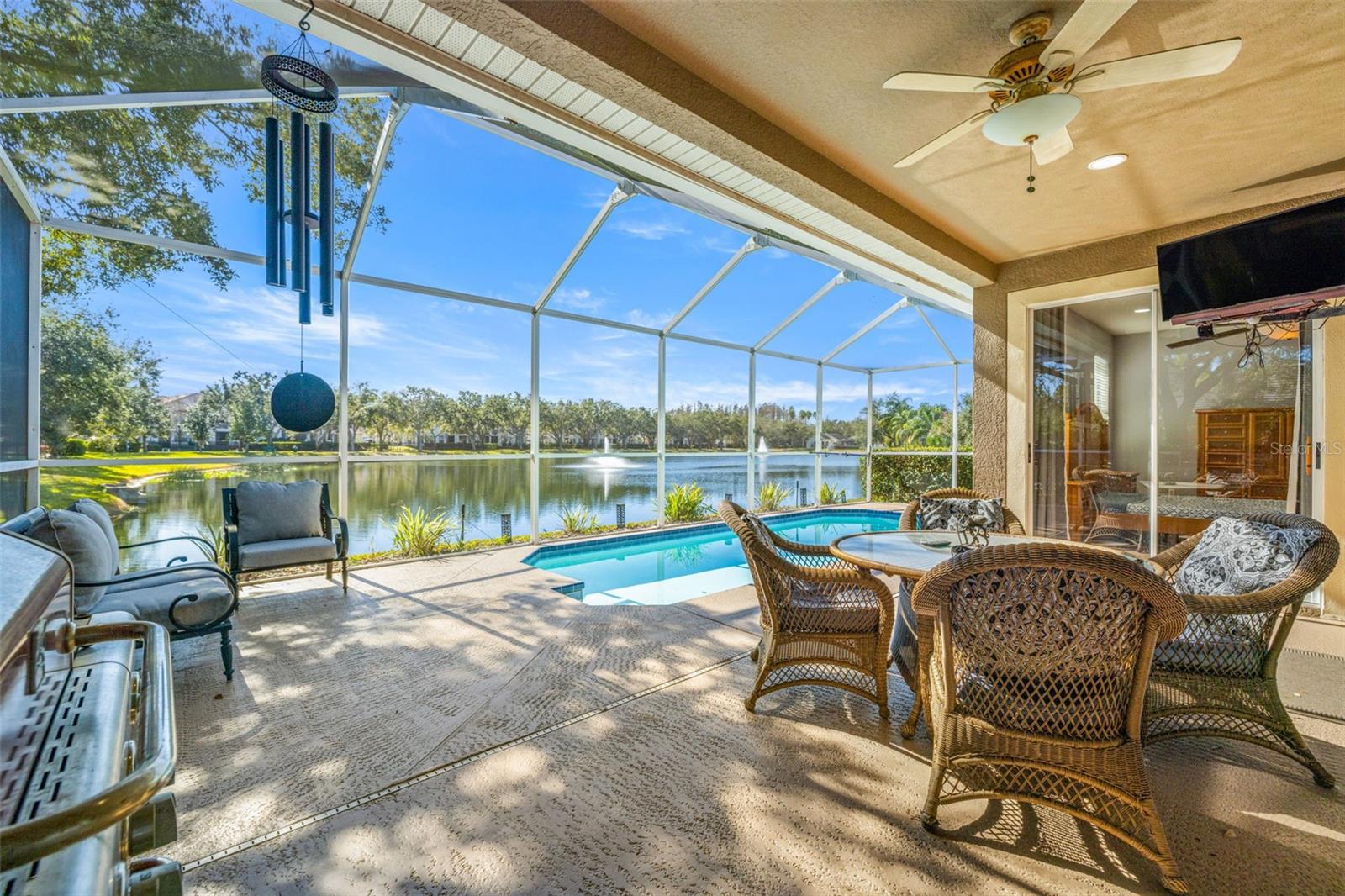 8425 FENWICK Ave TAMPA, FL 33647