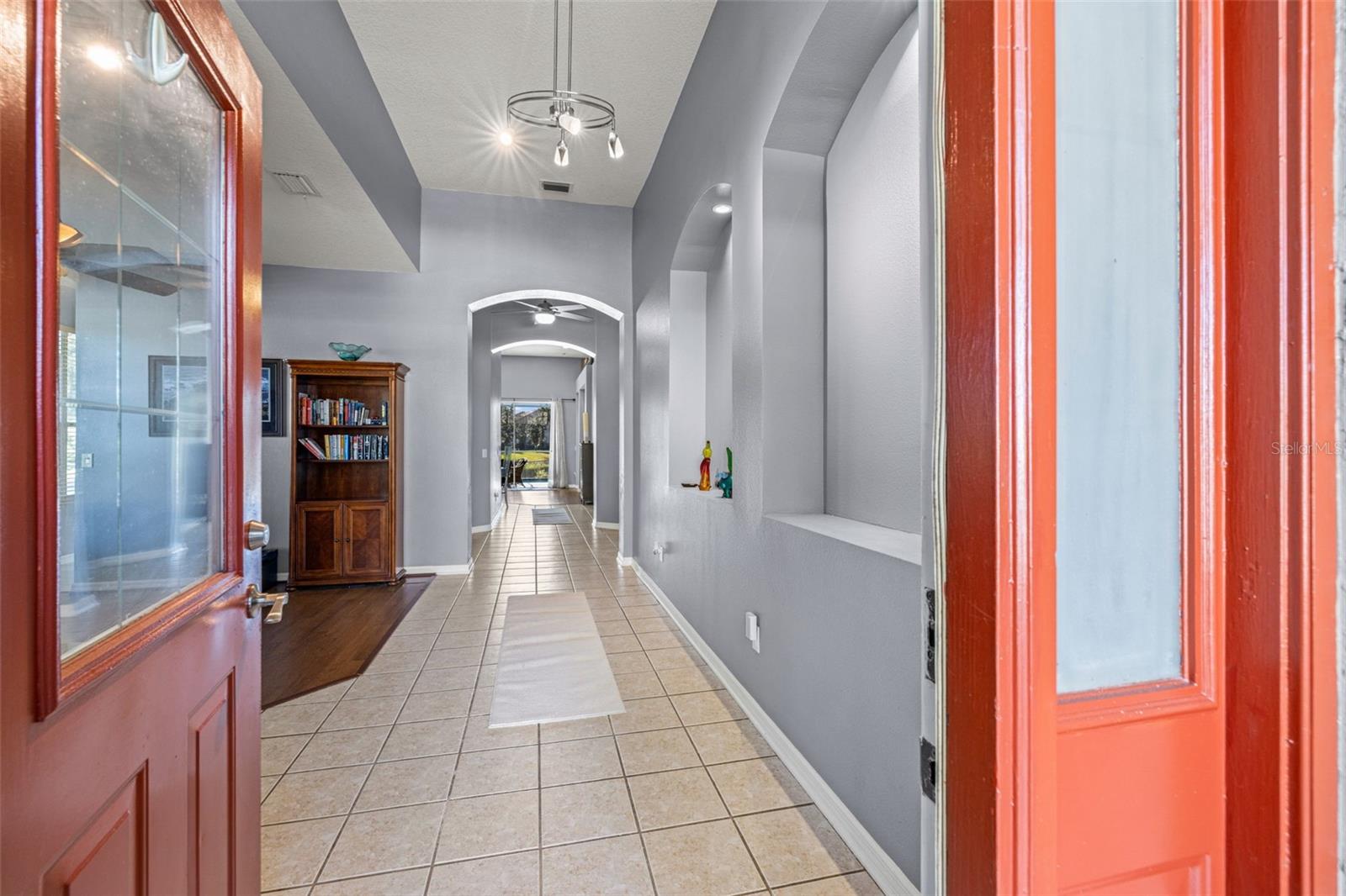 8425 FENWICK Ave TAMPA, FL 33647