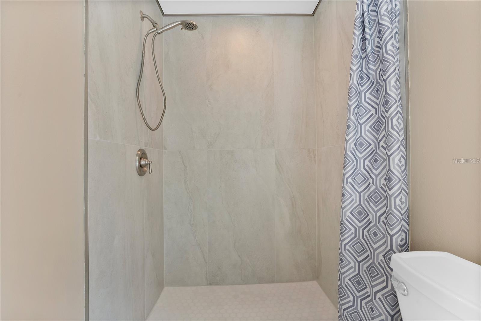 5018 SAINT DENIS Ct BELLE ISLE, FL 32812