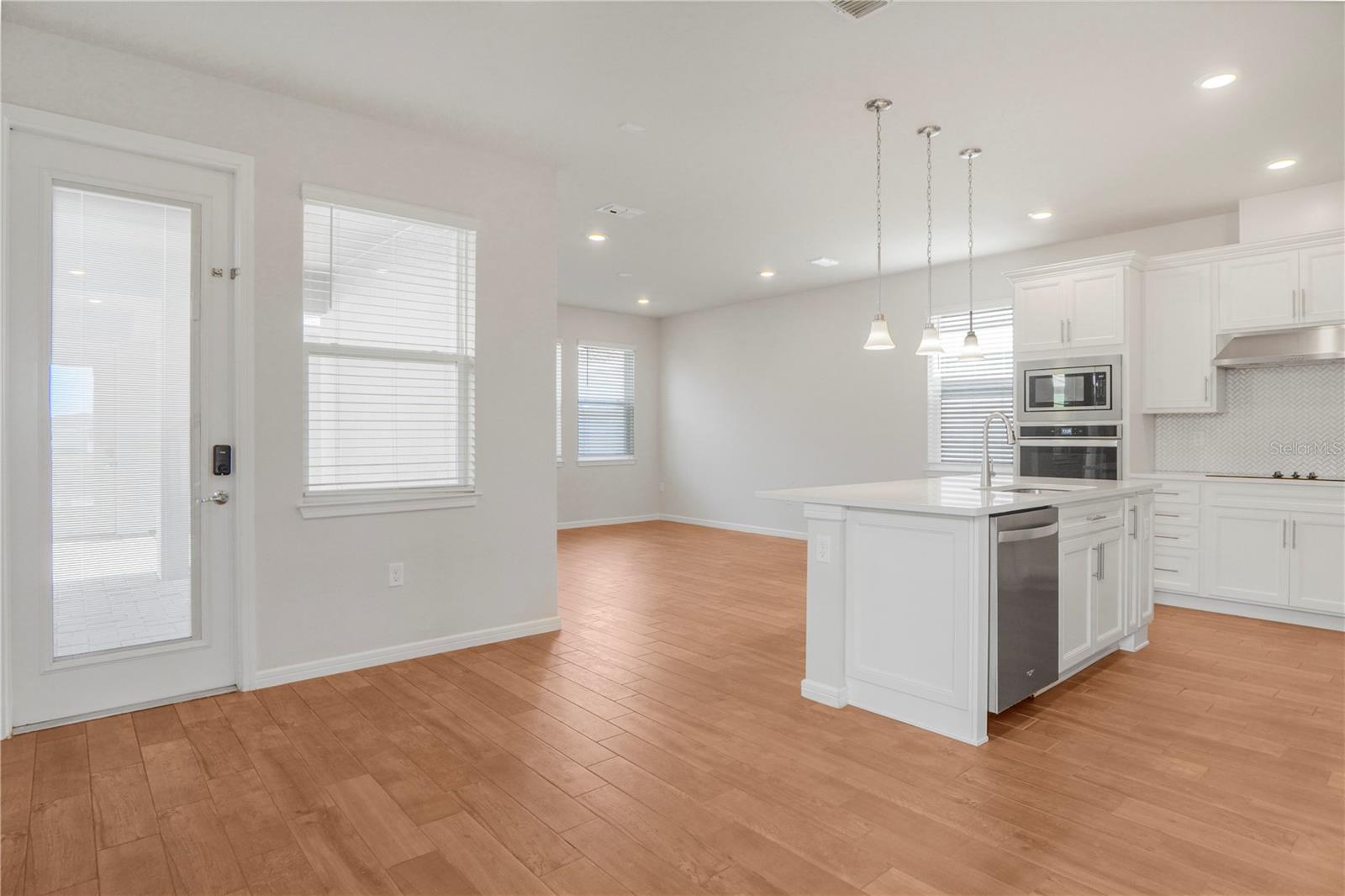 14025 KAUAI Dr ORLANDO, FL 32827