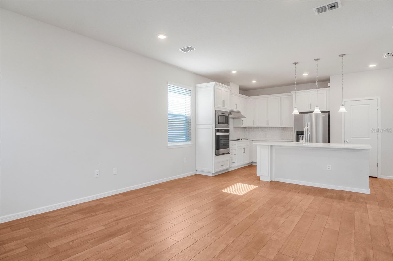 14025 KAUAI Dr ORLANDO, FL 32827