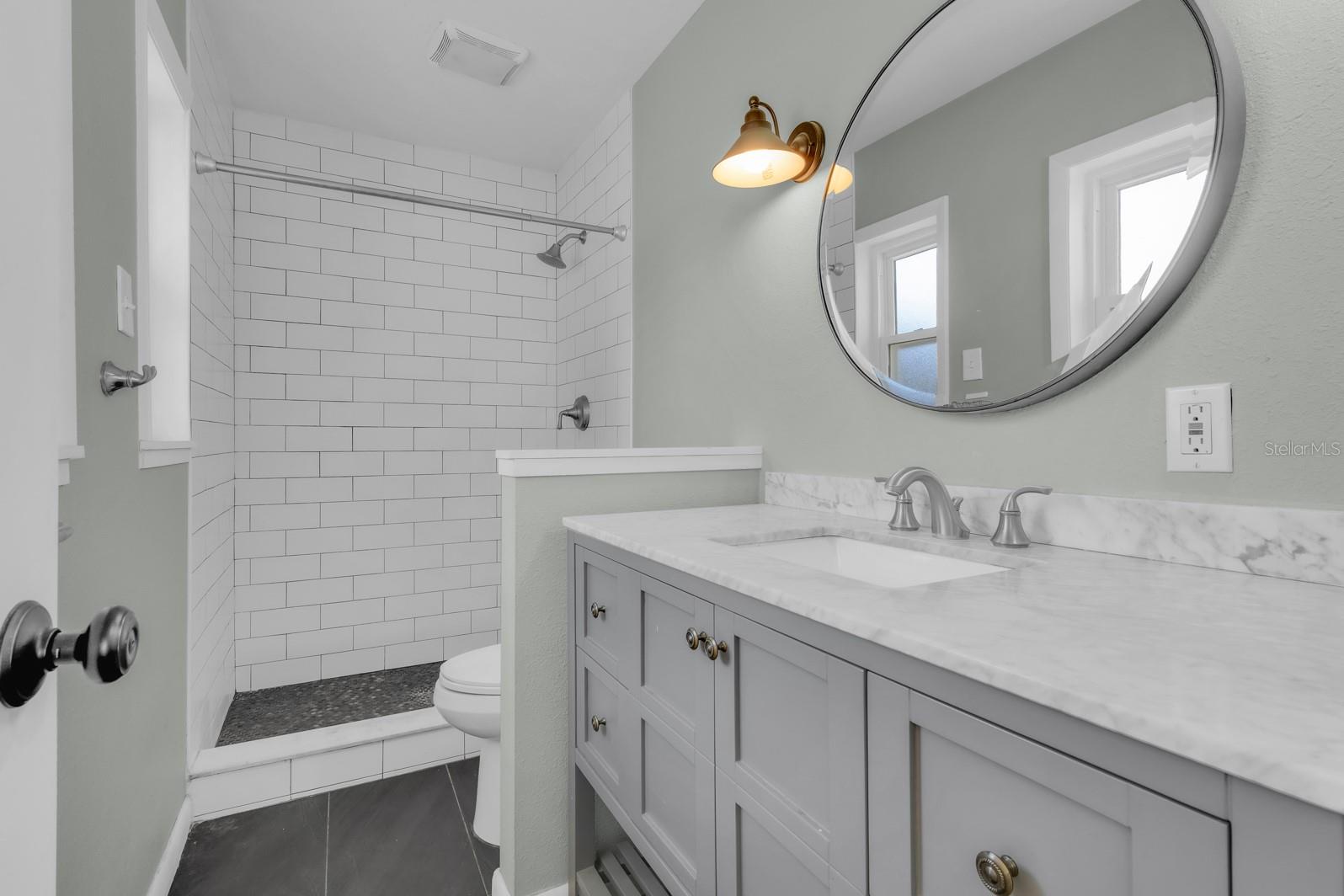 515 ALTALOMA Ave ORLANDO, FL 32803