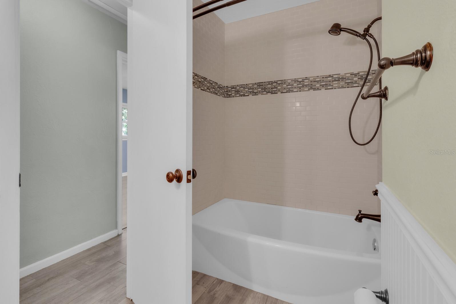 515 ALTALOMA Ave ORLANDO, FL 32803