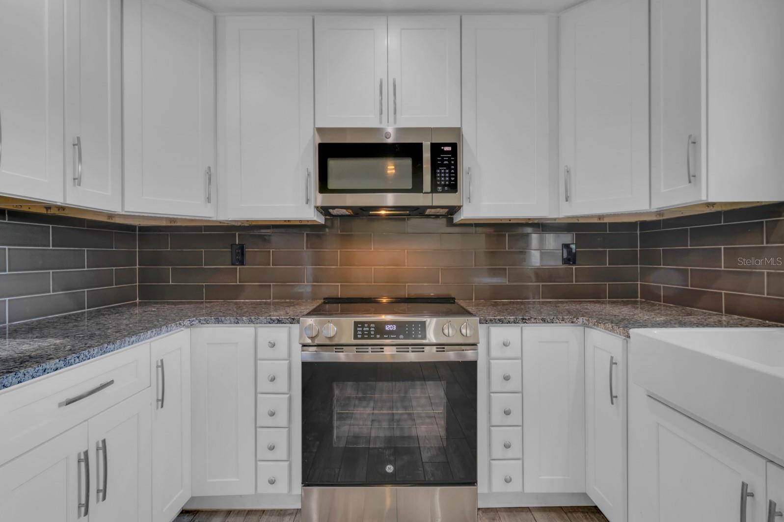 515 ALTALOMA Ave ORLANDO, FL 32803