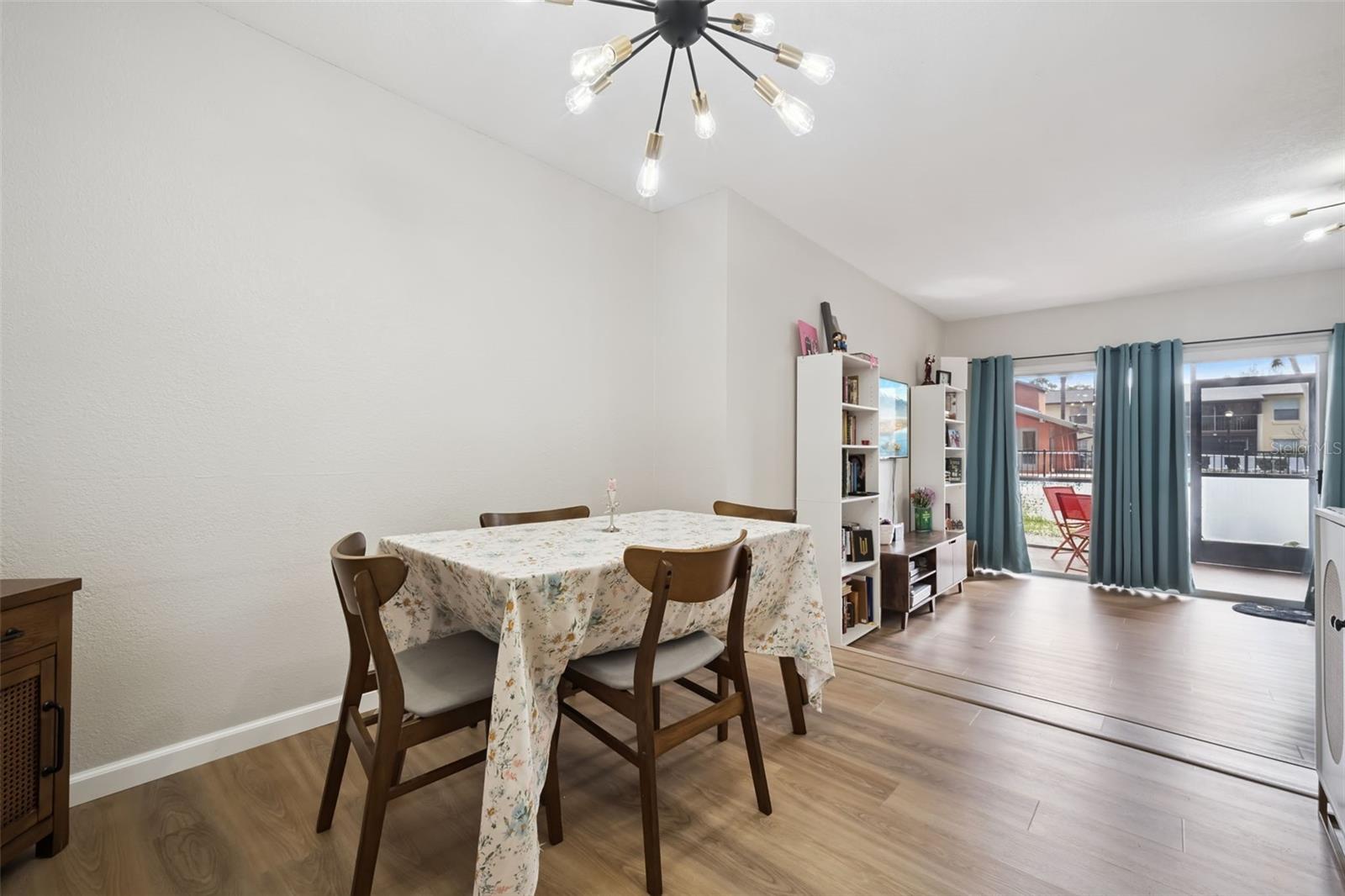 754 E MICHIGAN St #185 ORLANDO, FL 32806