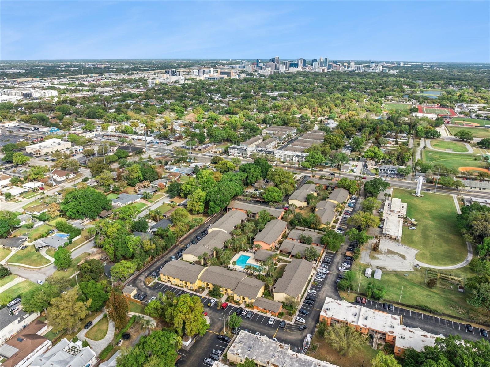 754 E MICHIGAN St #185 ORLANDO, FL 32806