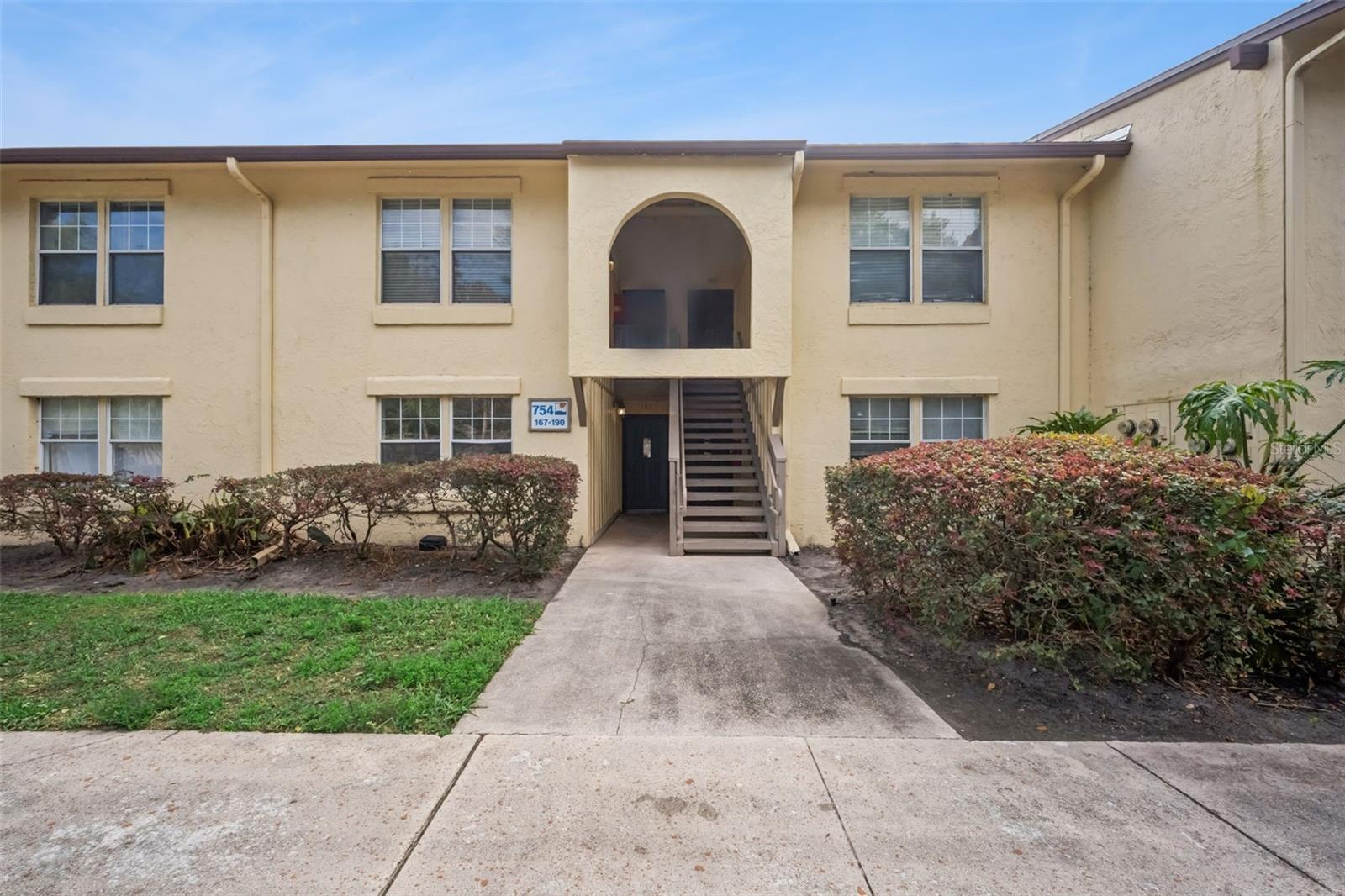 754 E MICHIGAN St #185 ORLANDO, FL 32806