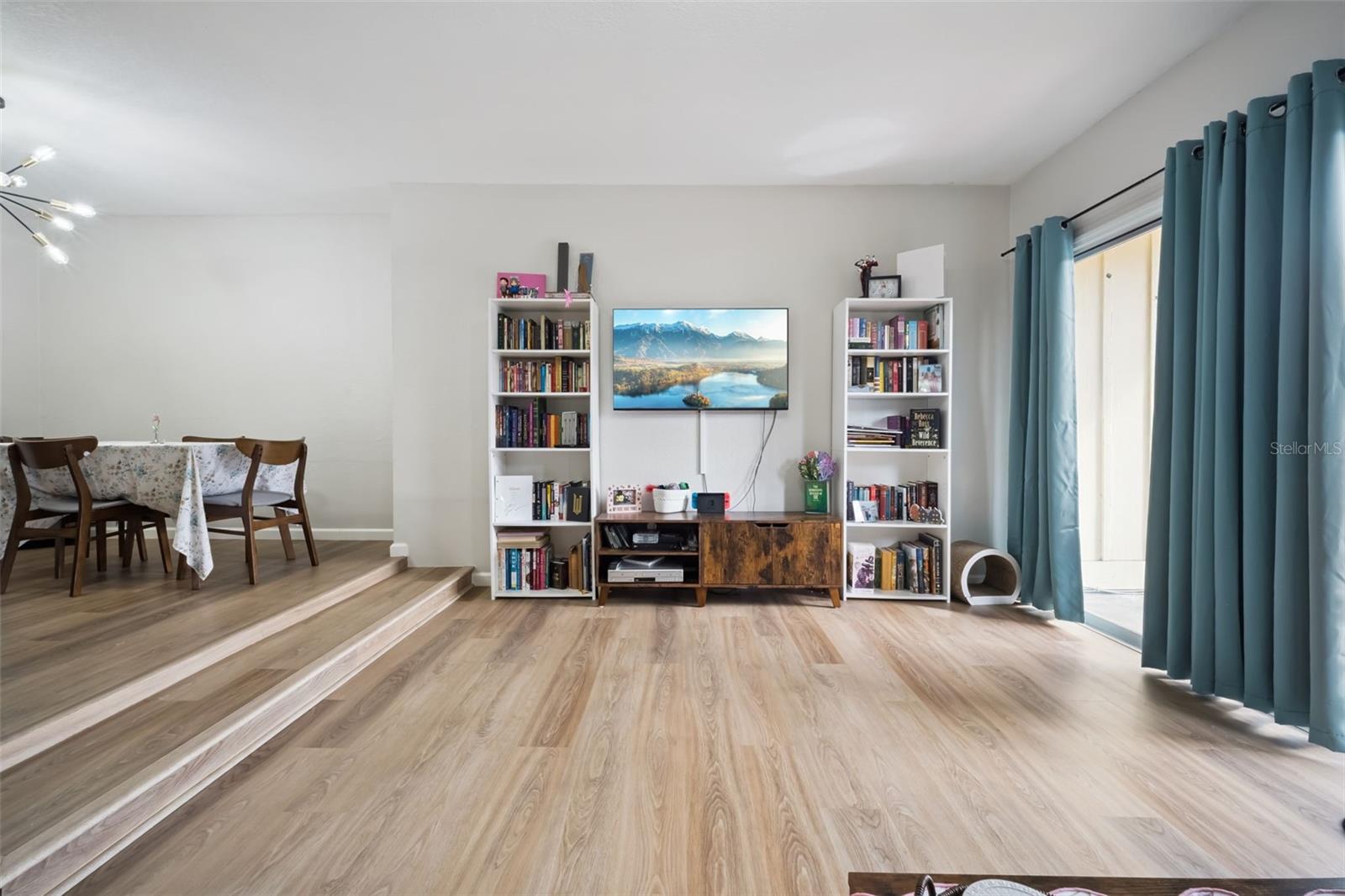 754 E MICHIGAN St #185 ORLANDO, FL 32806