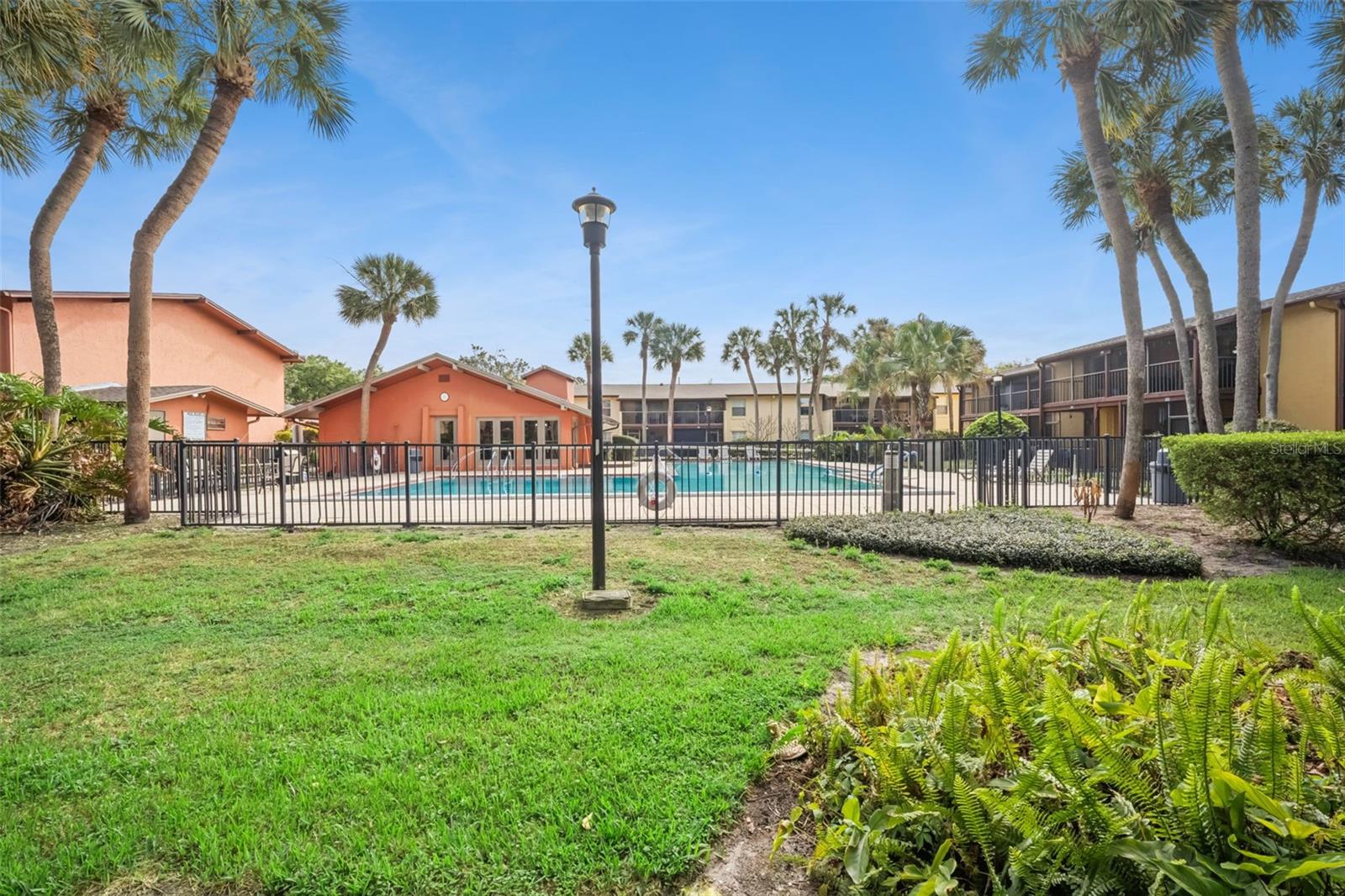 754 E MICHIGAN St #185 ORLANDO, FL 32806