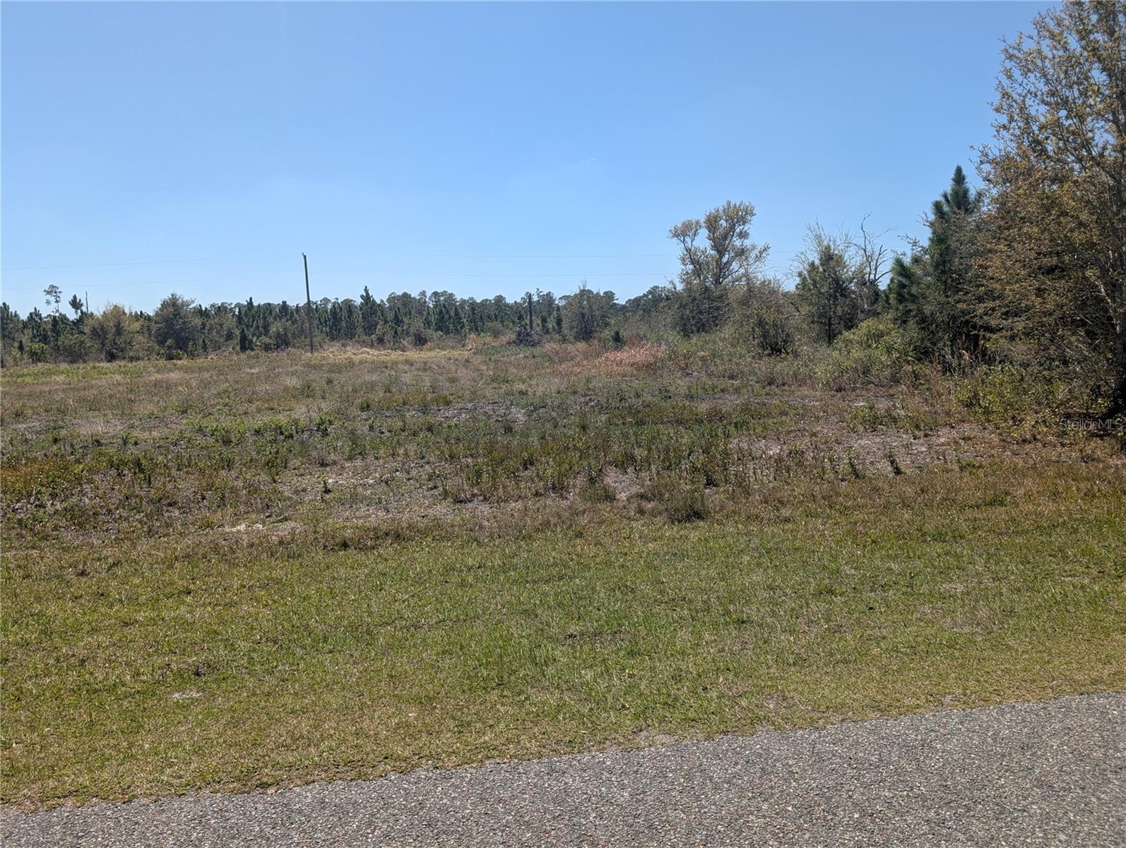 213 POINCIANA Dr INDIAN LAKE ESTATES, FL 33855