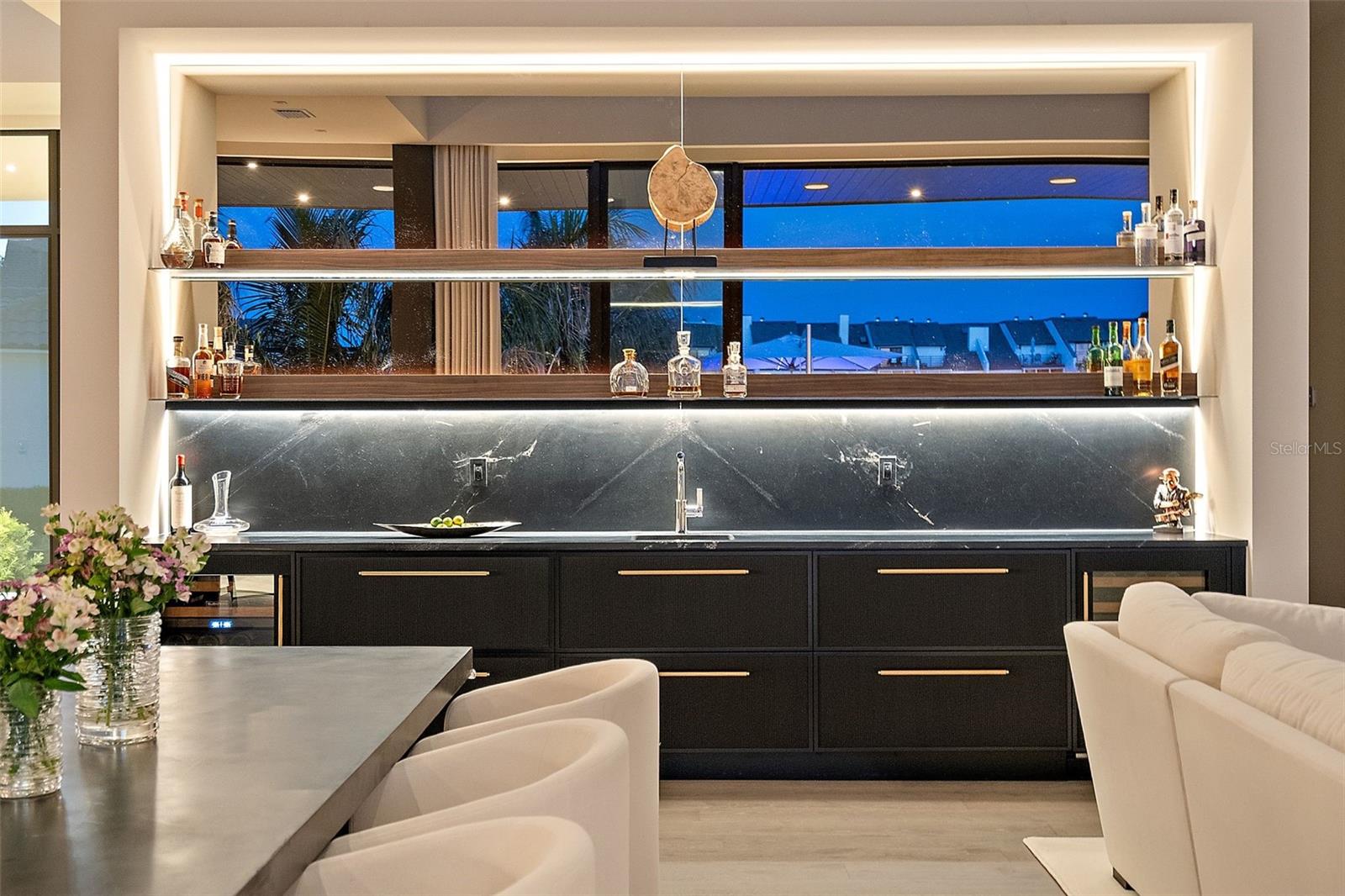 501 BARCELONA Dr TIERRA VERDE, FL 33715