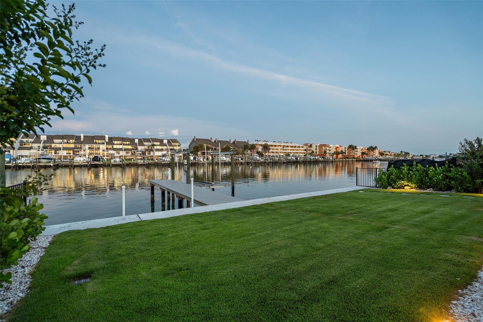 501 BARCELONA Dr TIERRA VERDE, FL 33715