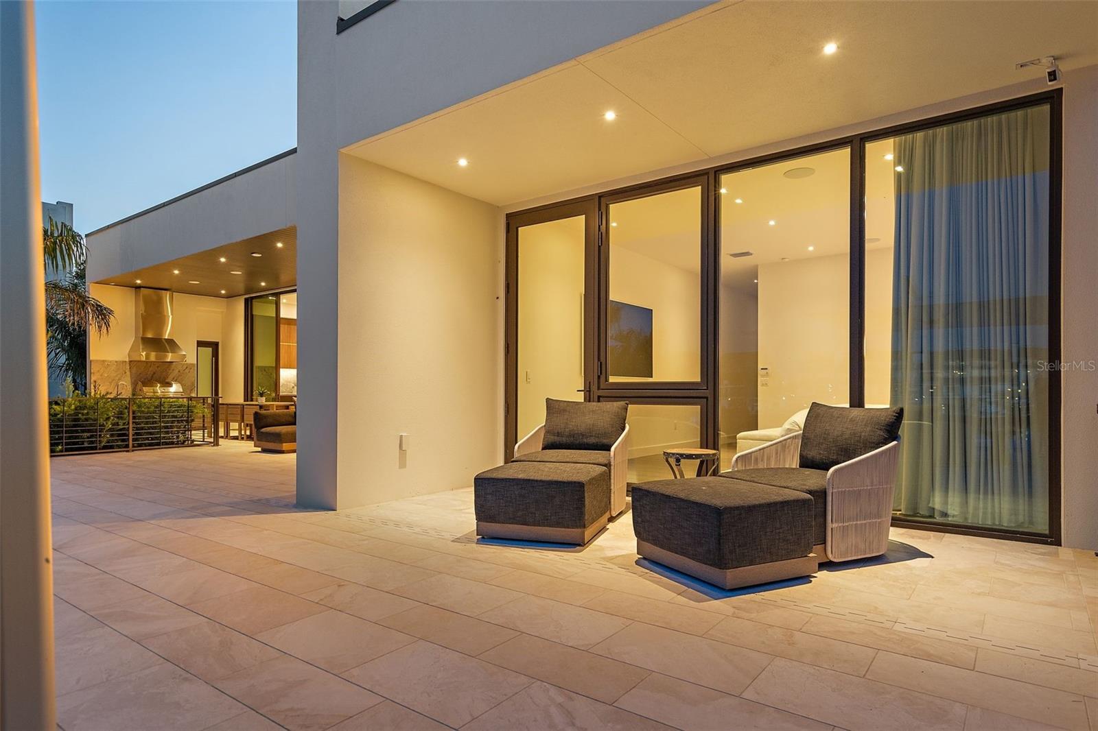 501 BARCELONA Dr TIERRA VERDE, FL 33715