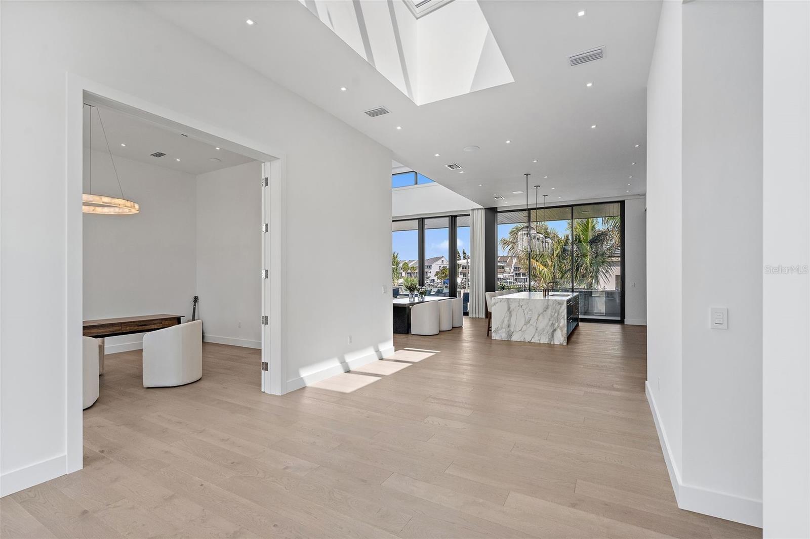 501 BARCELONA Dr TIERRA VERDE, FL 33715