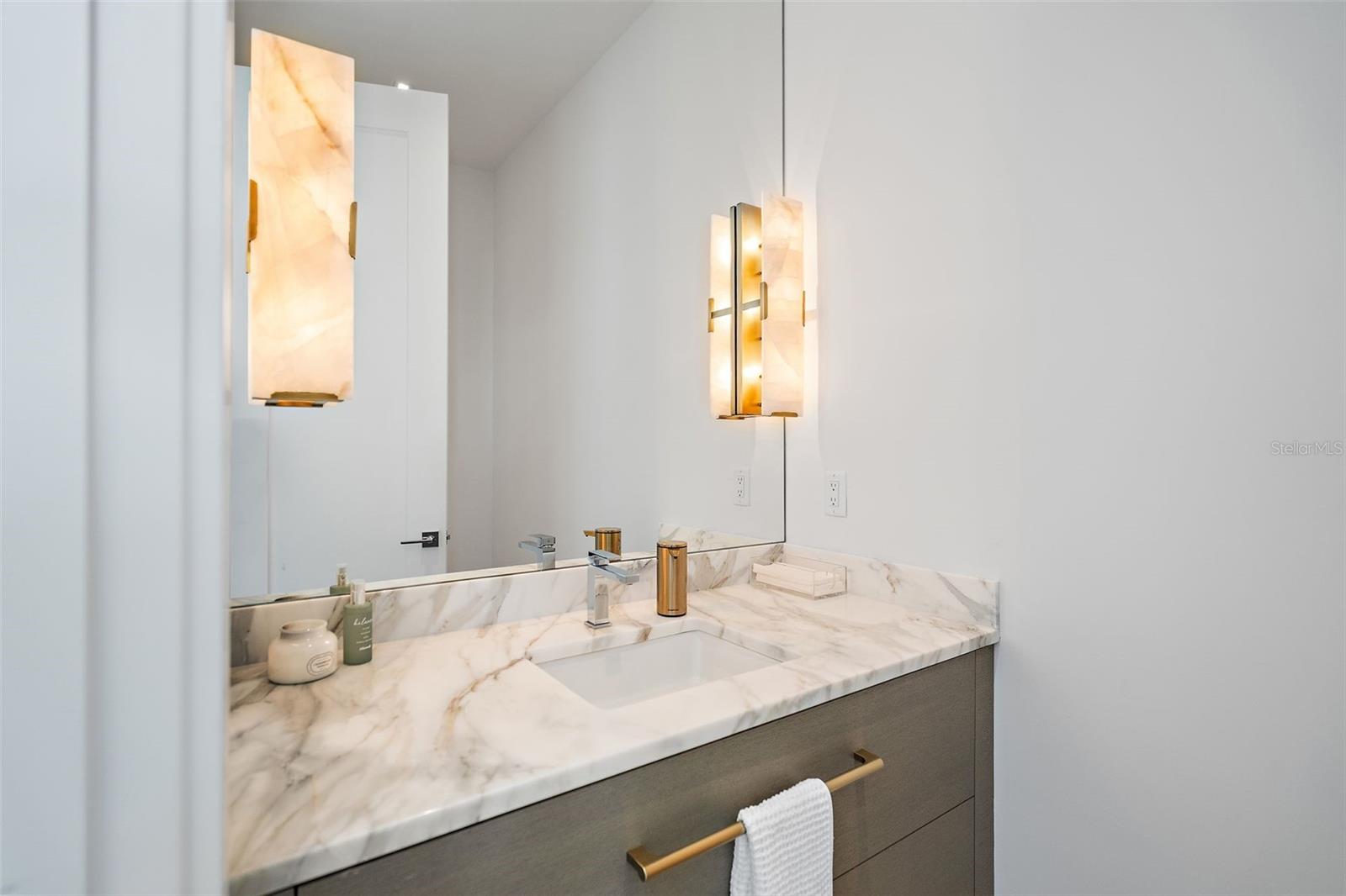 501 BARCELONA Dr TIERRA VERDE, FL 33715