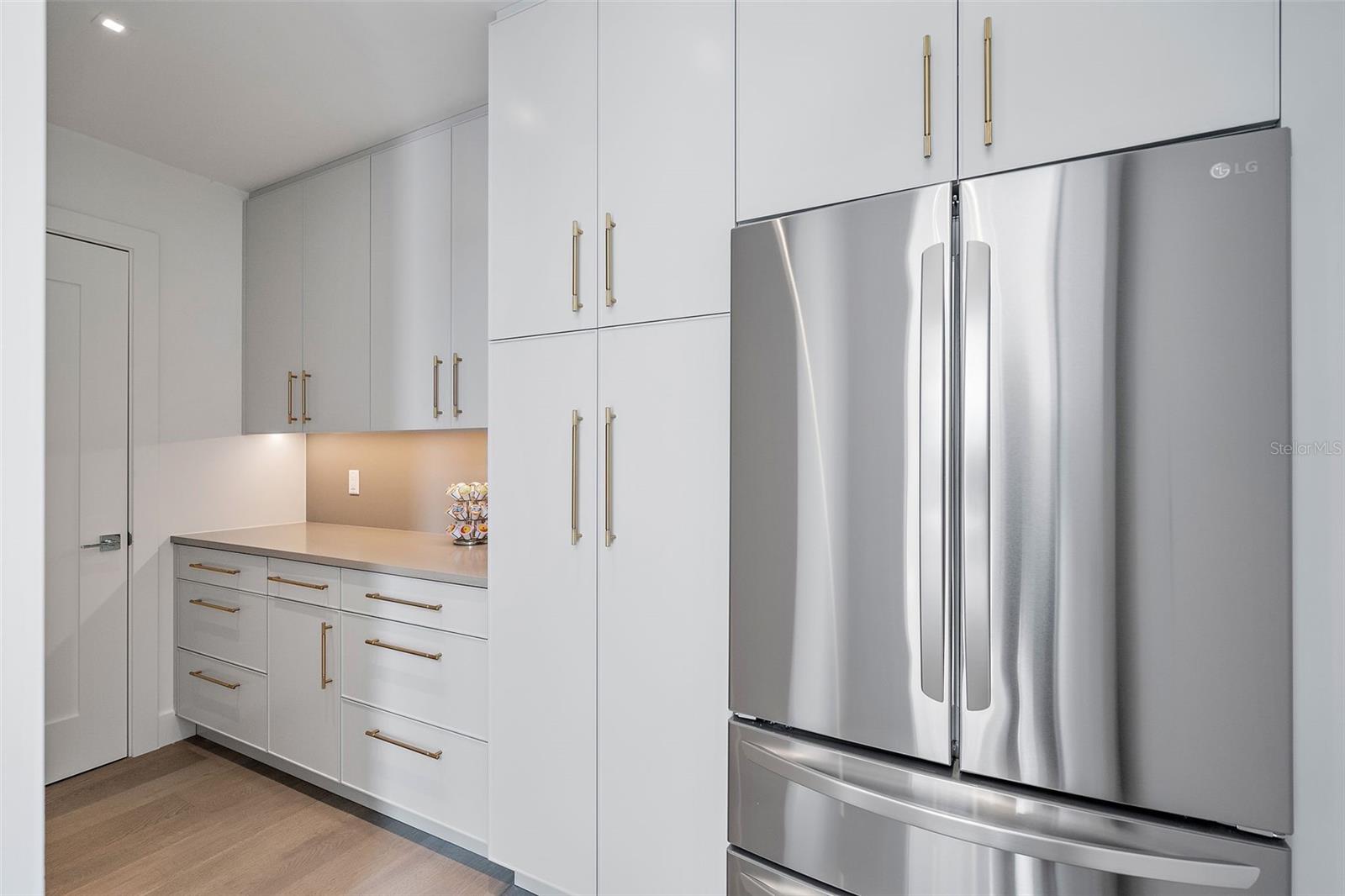 501 BARCELONA Dr TIERRA VERDE, FL 33715