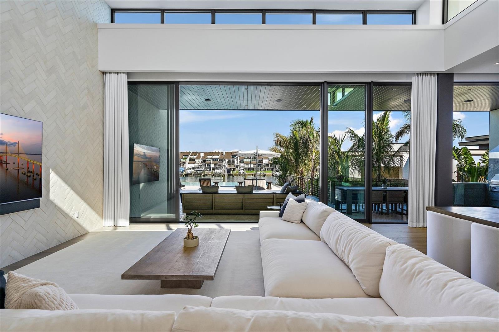 501 BARCELONA Dr TIERRA VERDE, FL 33715