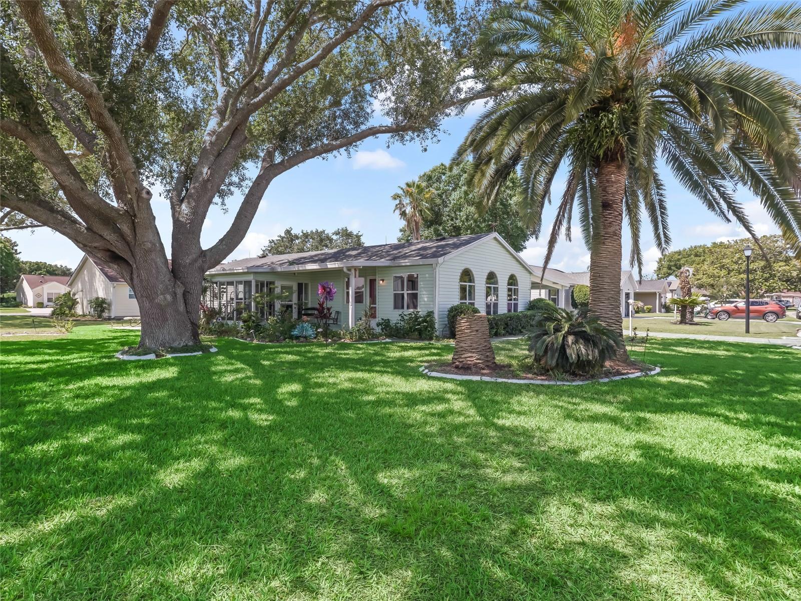 1202 DEL TORO Dr