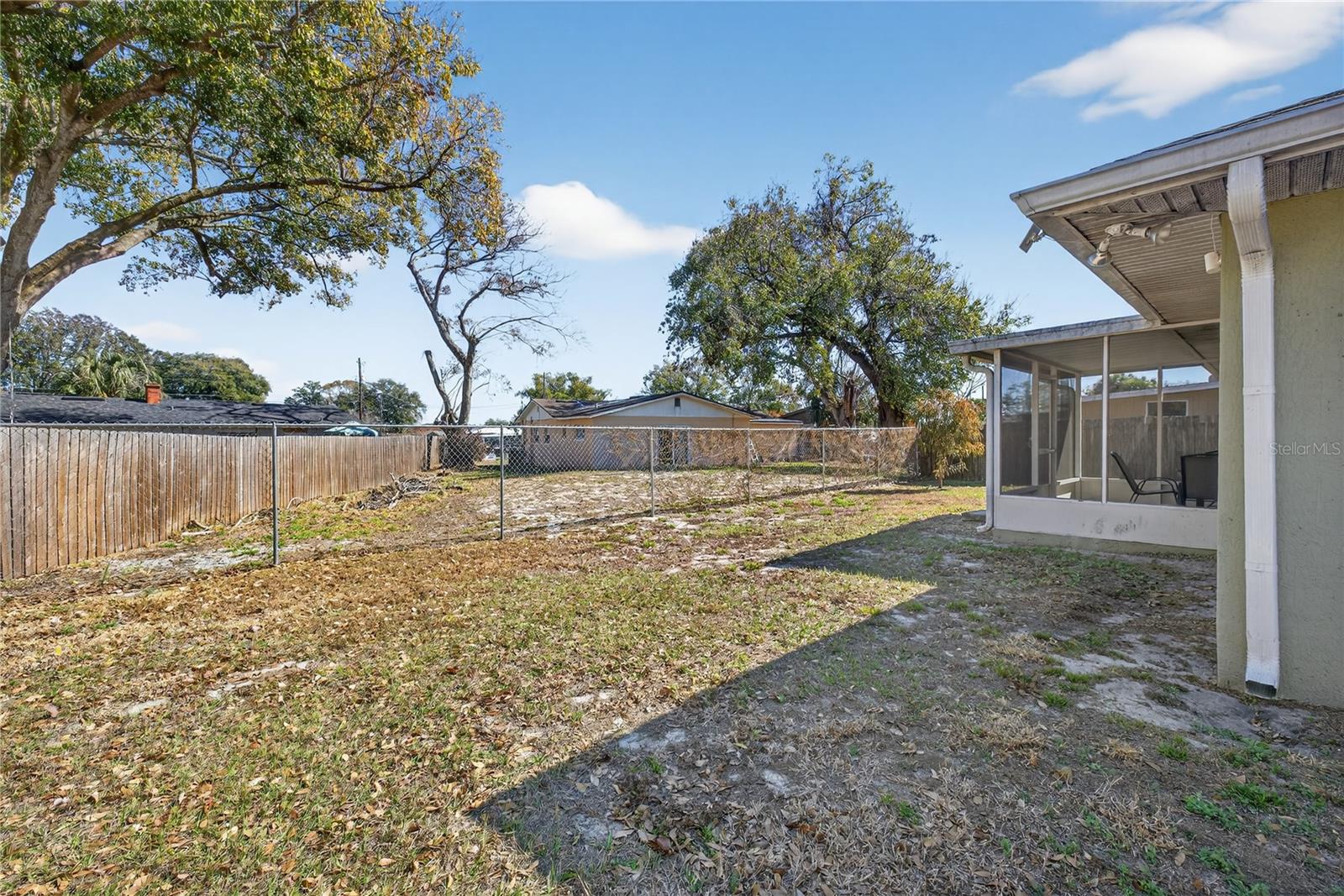 215 DAIRY Rd AUBURNDALE, FL 33823