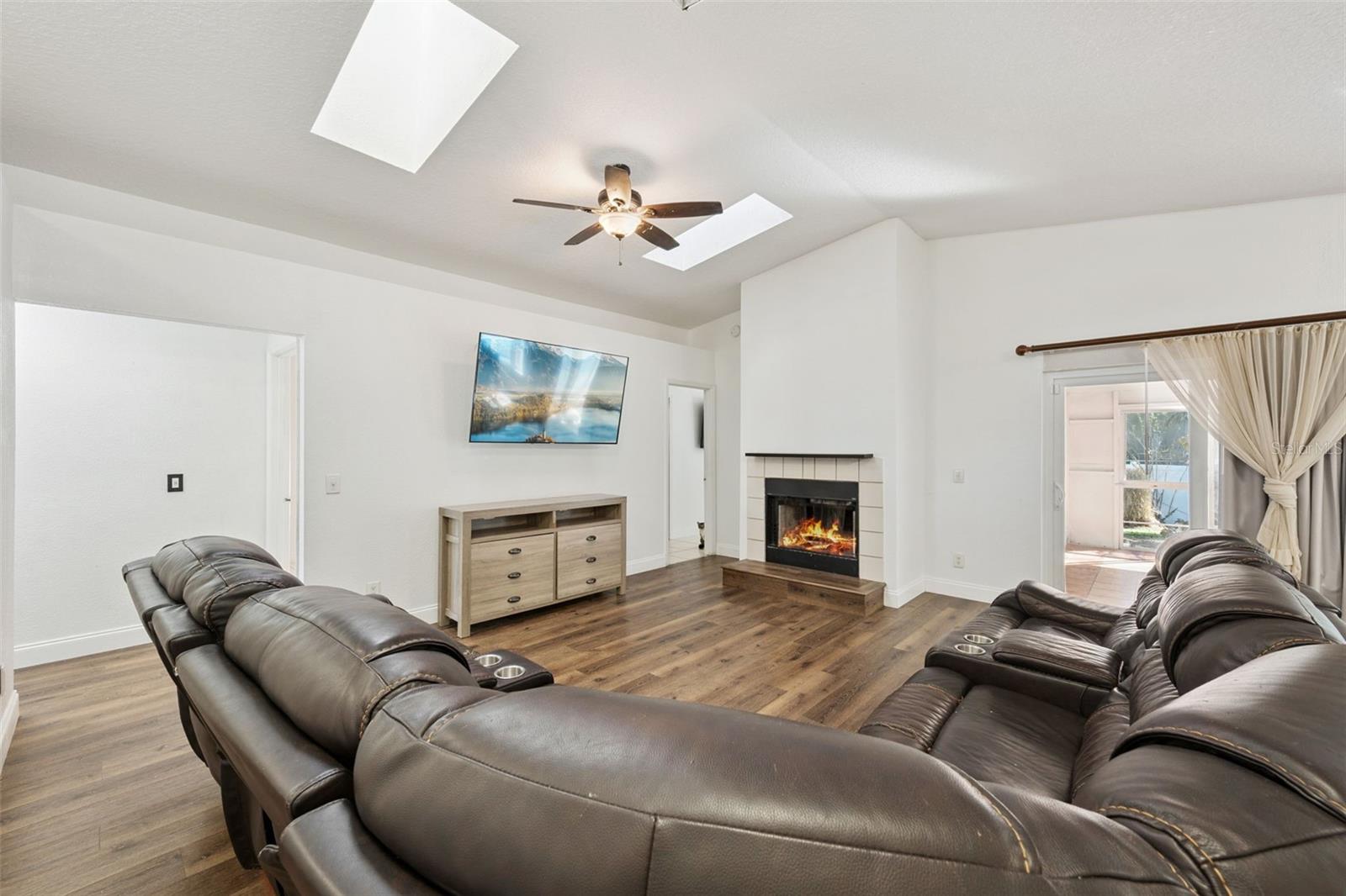 2201 CHAPPELL Ct KISSIMMEE, FL 34746