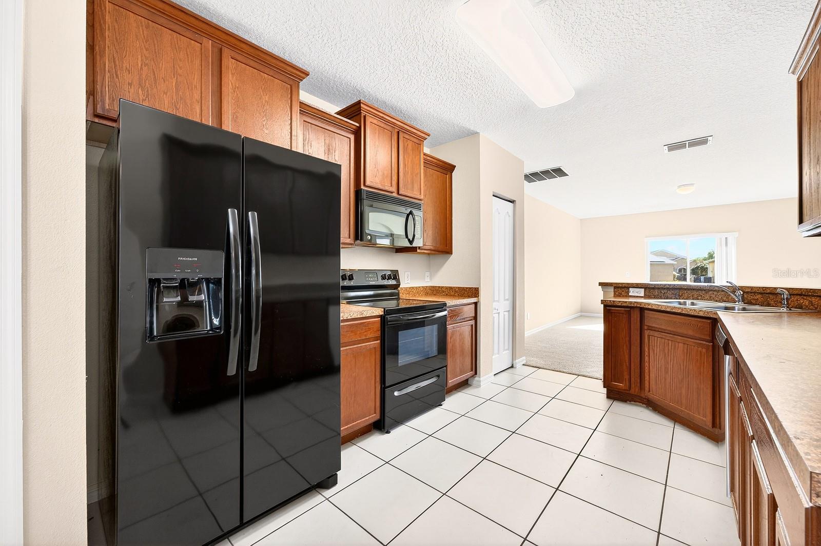 3210 QUEEN ALEXANDRIA Dr KISSIMMEE, FL 34744