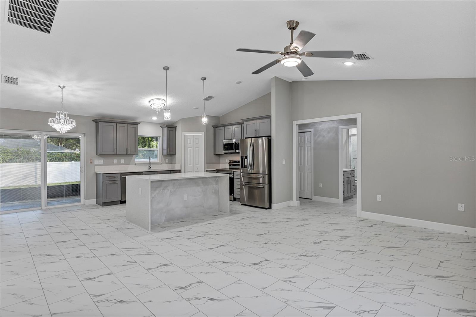 4327 SE 131ST Ln BELLEVIEW, FL 34420