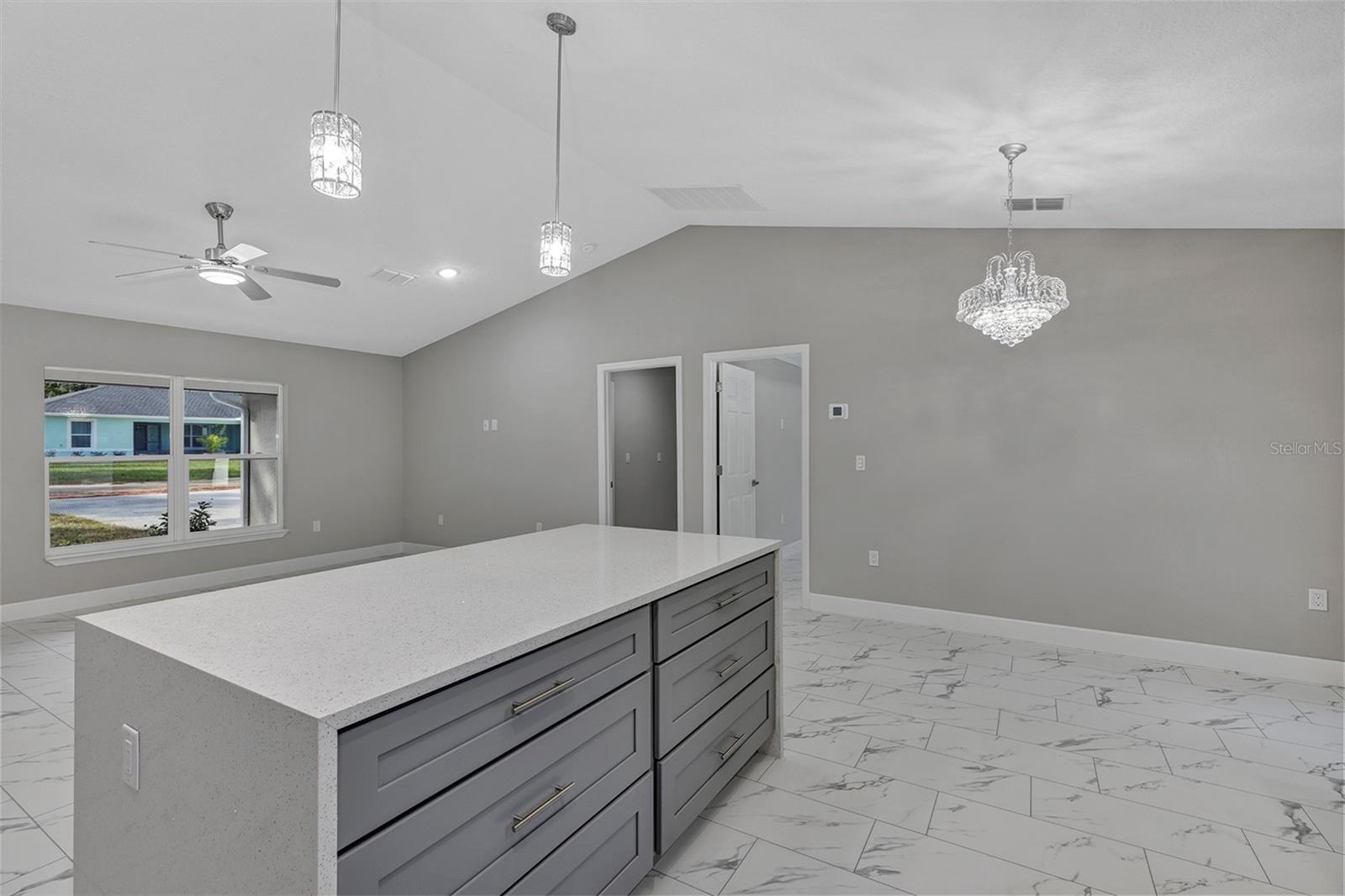 4327 SE 131ST Ln BELLEVIEW, FL 34420