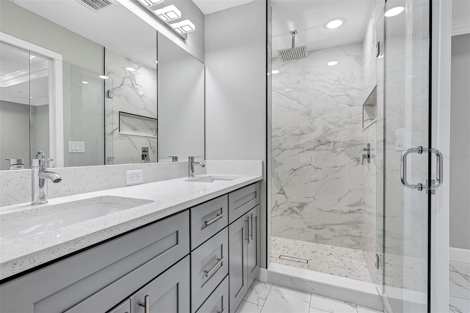 4327 SE 131ST Ln BELLEVIEW, FL 34420