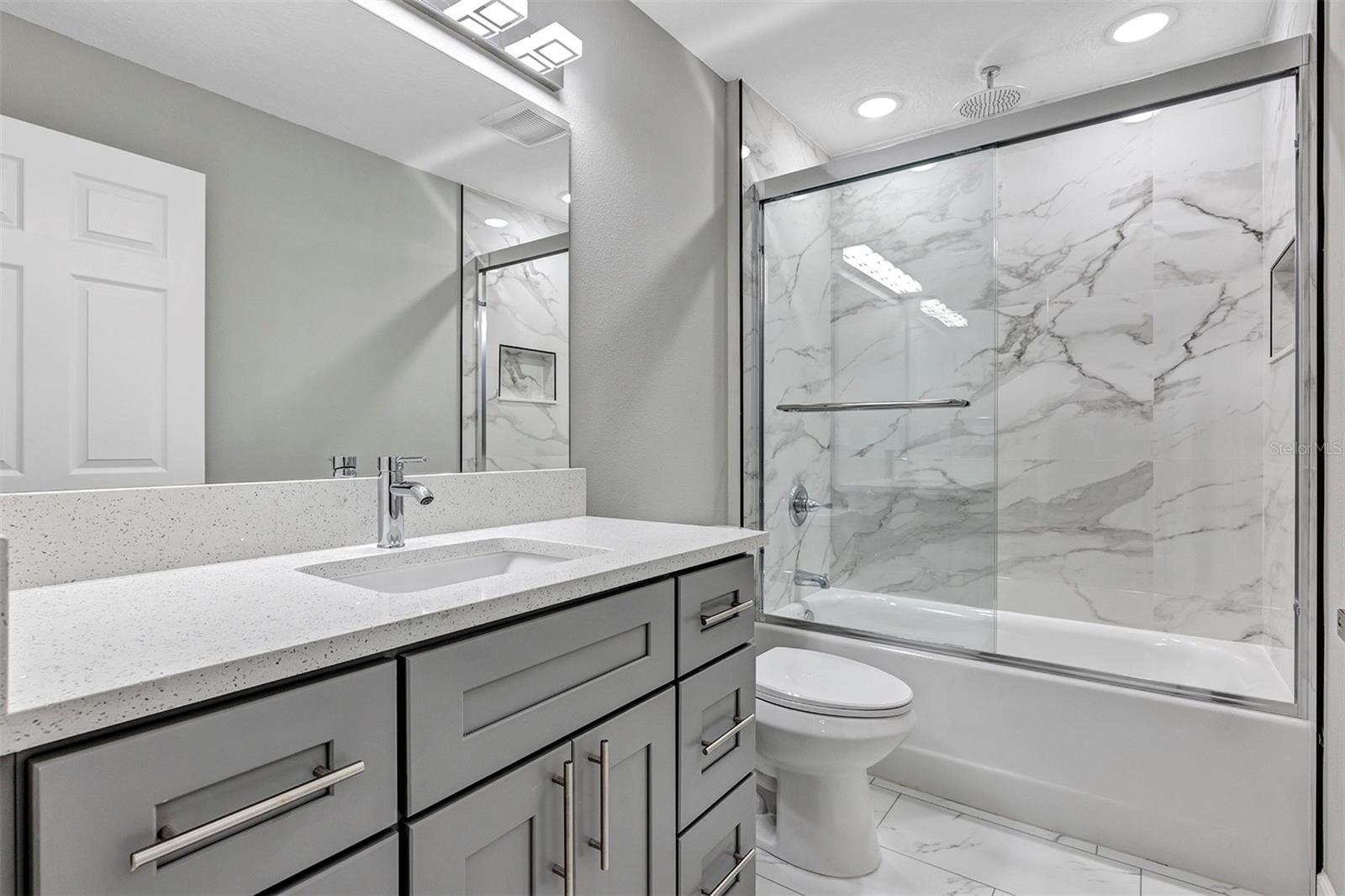 4327 SE 131ST Ln BELLEVIEW, FL 34420