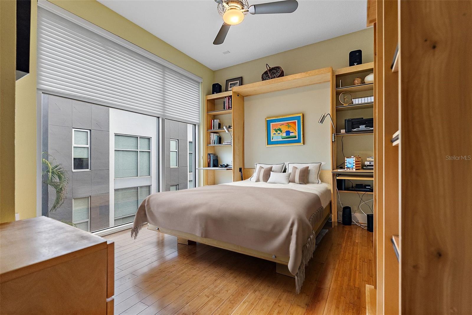 325 5TH Ave #10 ST PETERSBURG, FL 33701