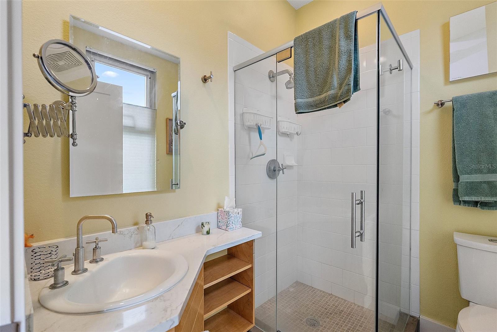 325 5TH Ave #10 ST PETERSBURG, FL 33701