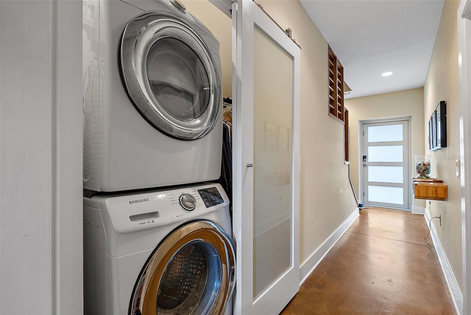 325 5TH Ave #10 ST PETERSBURG, FL 33701