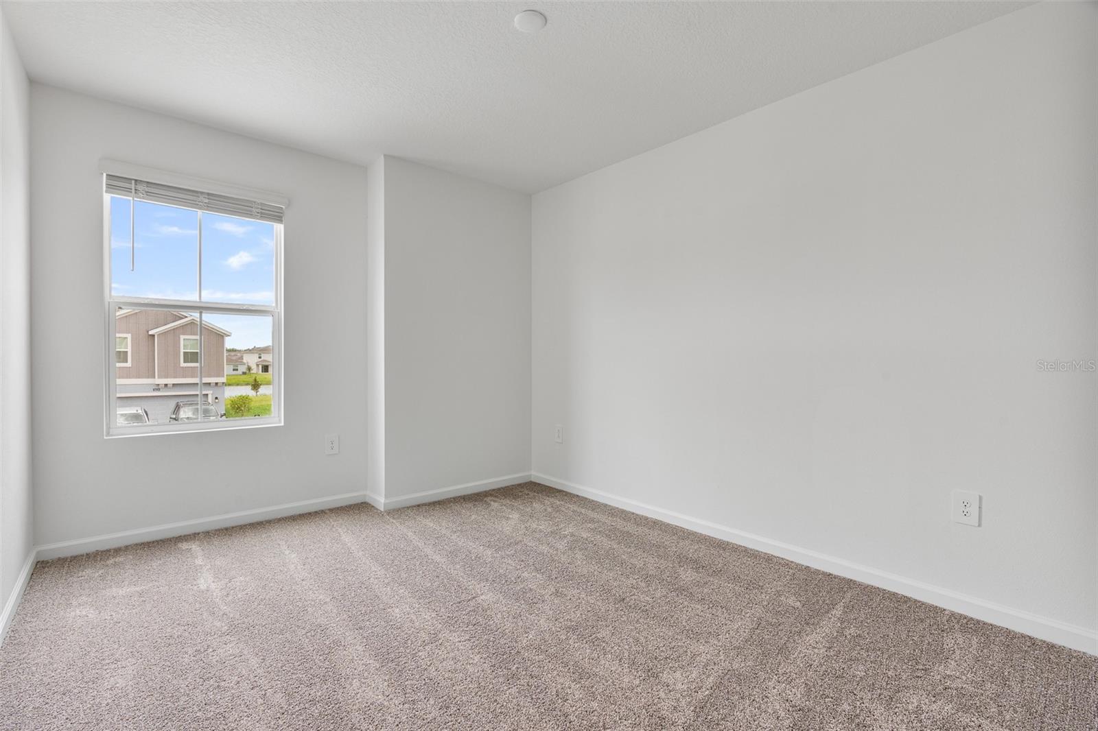 5625 GINGHAM Dr KISSIMMEE, FL 34758