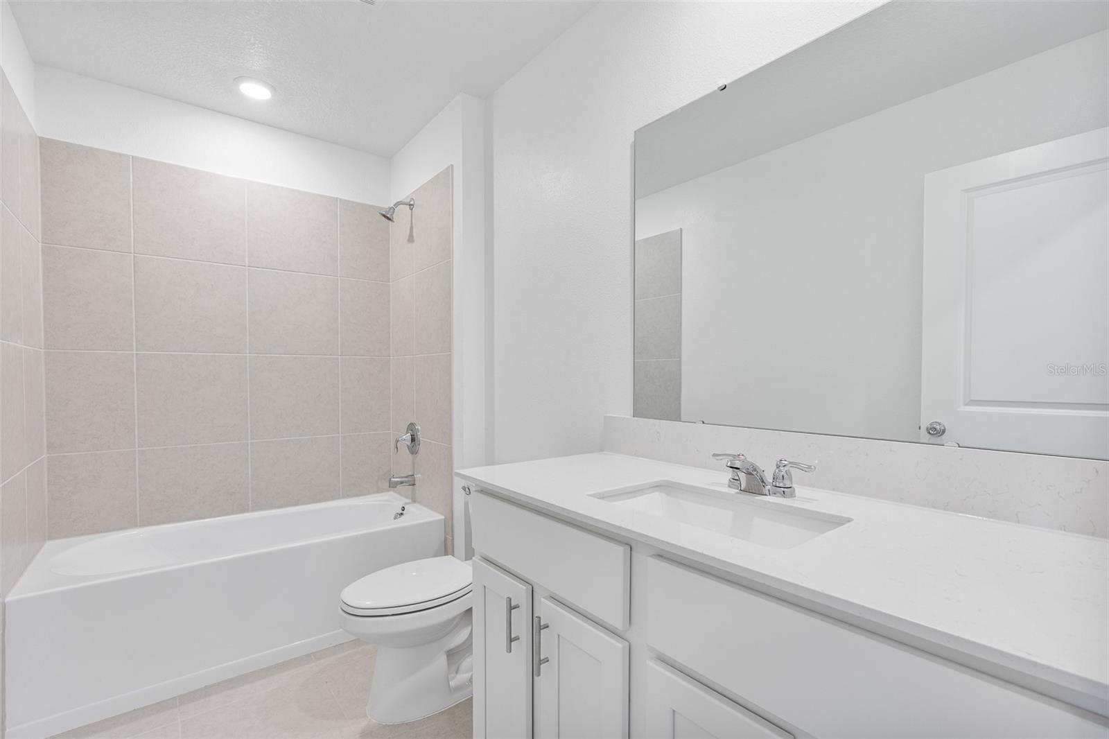 5625 GINGHAM Dr KISSIMMEE, FL 34758