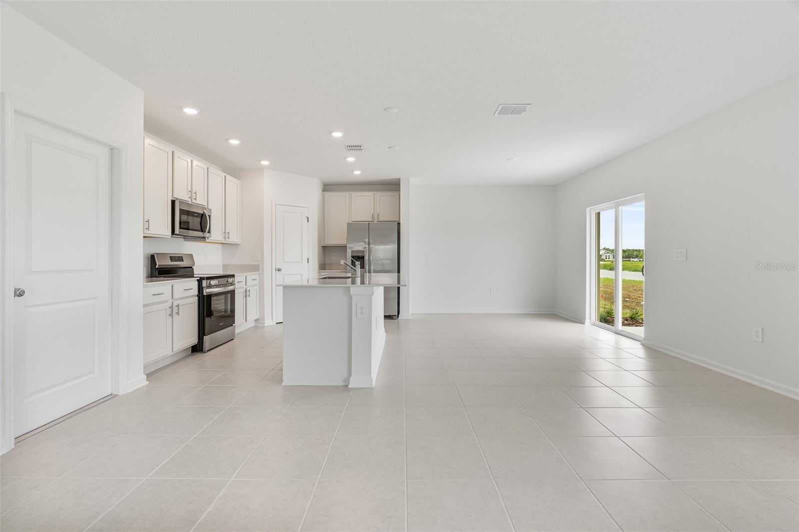 5625 GINGHAM Dr KISSIMMEE, FL 34758